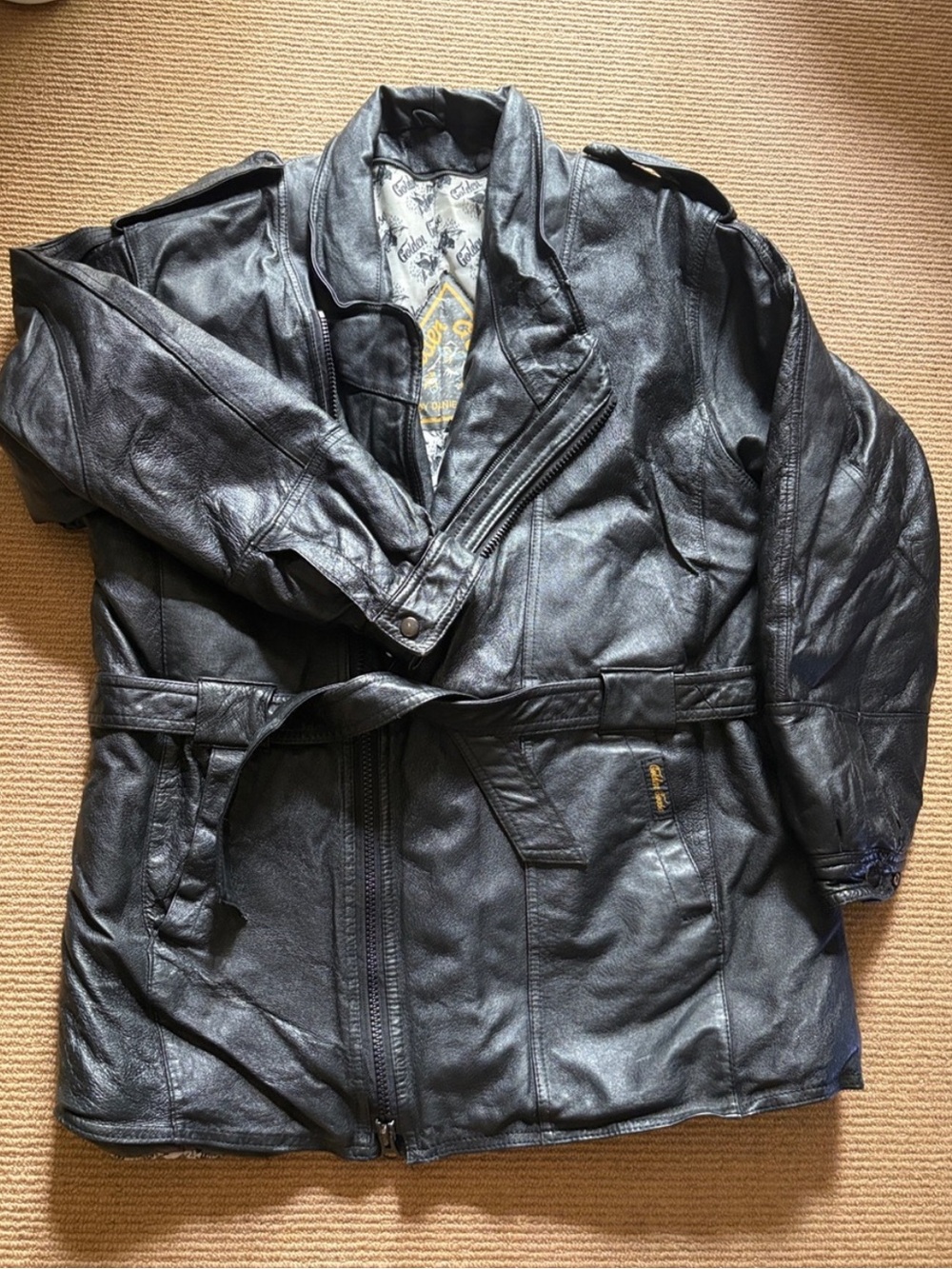 Runs big - GOLDEN GOOSE Men’s leather jacket.